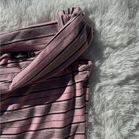 Y2k blouse 💘🛍️ - Picture 3 of 6